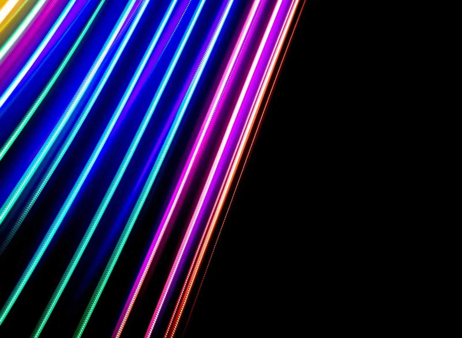 purple and yellow light streaks